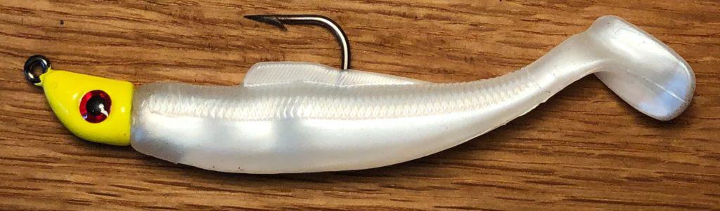 swimbait jig head with paddletail soft plastic